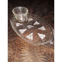 Jahrgang Traube Und Rebe Vesperplatte Mit Tasse. Angebot 4-Gruppe Setzt Insgesamt von ForwardMotionDesigns