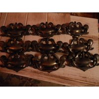 Neuer Preis Hallmarked Vintage Messing Natürliche Patina Federal Style Bail Pull Neuer Preis Hallmarked Vintage Messing Natürliche Patina Federal Style Bail Pull von ForwardMotionDesigns