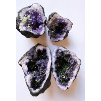 Lila Und Gold Funkelnde Selenit Kristall Geode Fruchtbarkeit 70-90 Mm von FossilCavern