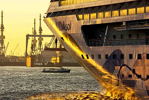 Fotografie Torsten Ackermann Leinwandbild - Fotomotiv: Das Kreuzfahrtschiff AIDA Sol im Hamburger Hafen im Sonnenaufgang Fotos/Bilder/Wandbilder/Souvenirs, Größen Name: 90 x 60 cm Fotografie Torsten Ackermann Leinwandbild - Fotomotiv: Das Kreuzfahrtschiff AIDA Sol im Hamburger Hafen im Sonnenaufgang Fotos/Bilder/Wandbilder/Souvenirs, Größen Name: 90 x 60 cm von Fotografie Torsten Ackermann
