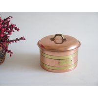 Vintage Kupfer Zuckerdose, Runder Kupfertopf Mit Deckel, Rustikales Gericht, Hergestellt in Schweden @ 343-3 von FoxBoxMarket