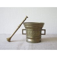 Vintage Messing Mörser Mit Pistill @89 Vintage Messing Mörser Mit Pistill @89 von FoxBoxMarket