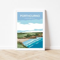 Porthcurno Cornwall Kunstdruck | Reise Poster Seaside Beach Travel Print Home Wand Dekor Kunst Von Francesca Creates von FrancescaCreatesUK