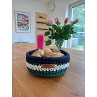 Brotkorb in Preußen Münster Farben/ Häkelkorb/Gehäkelt/ Fußballfan Fußball Grün Weiß Schwarz von FranziHandmadeMS