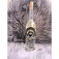 Leuchtflasche Geschenk Geburt Taufe Regenbogen Weinflasche Mit Lichterkette Personalisierbar Gewicht Name Größe Datum Leuchtflasche Geschenk Geburt Taufe Regenbogen Weinflasche Mit Lichterkette Personalisierbar Gewicht Name Größe Datum von FranzisDekostuebchen