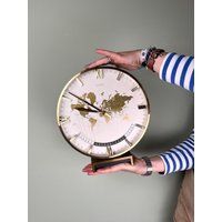 Heinrich Möller Kienzle Weltuhr 29cm I Art Deco Tischuhr, Messing, 60Er Jahre, Mid Century Uhr, Große Jahre World Time Clock Heinrich Möller Kienzle Weltuhr 29cm I Art Deco Tischuhr, Messing, 60Er Jahre, Mid Century Uhr, Große Jahre World Time Clock von FrauVaseDesigns