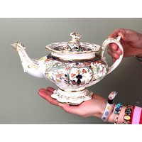 Rare 1838 - Copeland Spode English Teapot/Antike Teekanne Porzellan Mit Mehrfarbigem Emaille Und Vergoldung Rare 1838 - Copeland Spode English Teapot/Antike Teekanne Porzellan Mit Mehrfarbigem Emaille Und Vergoldung von FrauVaseDesigns