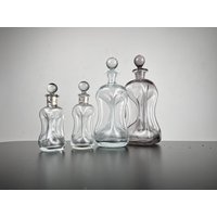Satz Von 4 Kluk Karaffen/Dekanter Jacob Eiler Bang Für Holmegaard Dragsted Mit Sterling Silber Reifen - Denmark Decanter Satz Von 4 Kluk Karaffen/Dekanter Jacob Eiler Bang Für Holmegaard Dragsted Mit Sterling Silber Reifen - Denmark Decanter von FrauVaseDesigns