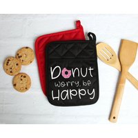 Donut Worry Be Happy | Lustige Phrase Gemüse Pun Song Lyric Topfhalter Einzigartiges Hot Pad Muttertagsgeschenk von FreckledRosesDesigns