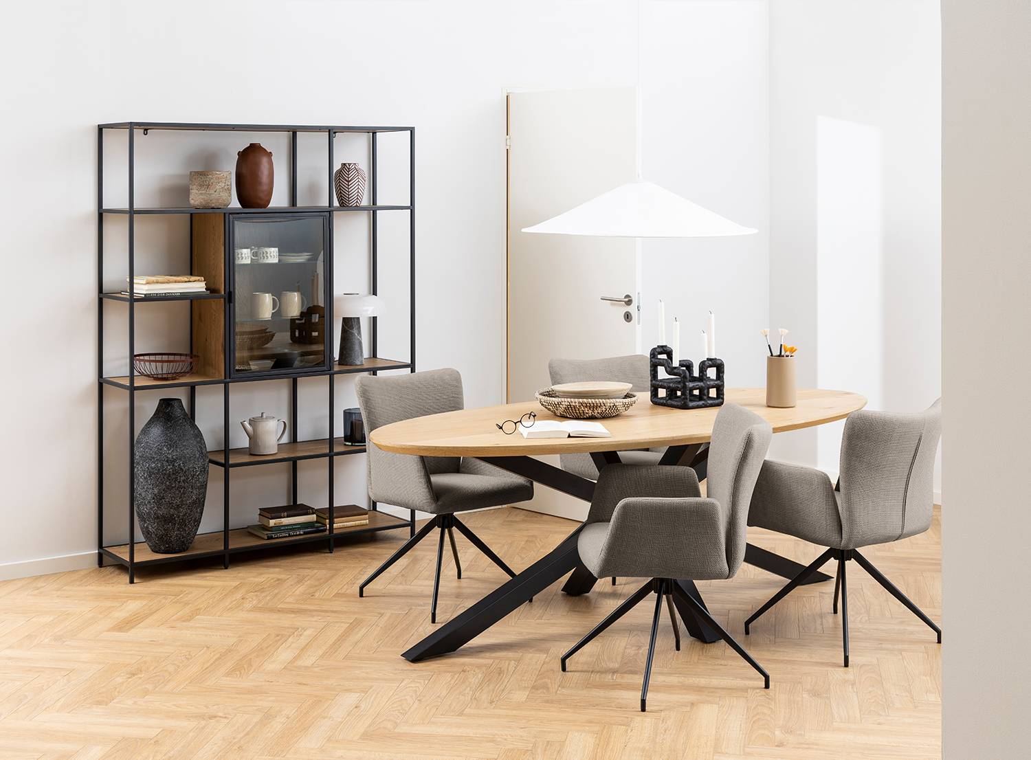 home24 Drehbarer Armlehnenstuhl Doulba 2er-Set 58 x 86 x 62cm Strukturstoff Badia: Grau Grau/Grau home24 Drehbarer Armlehnenstuhl Doulba 2er-Set 58 x 86 x 62cm Strukturstoff Badia: Grau Grau/Grau von home24