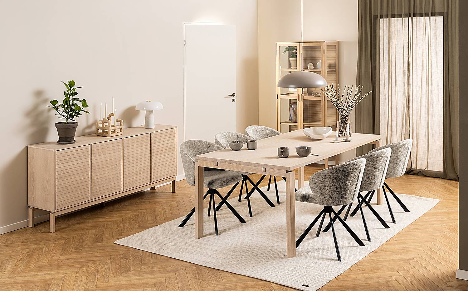 home24 Drehbarer Polsterstuhl Kolmos 2er-Set 46 x 80 x 58cm Bouclé Stoff Moena: Beige Beige von home24