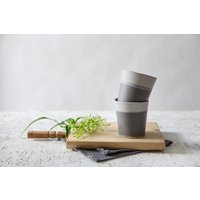 Graue Keramik Espressotassen, Moderne 2 Einzigartige Teetassen, Steinguttassen, Duo Greys Kleine Becher, Feiertage Geschenk von FreeFolding