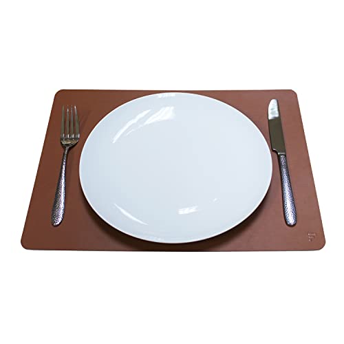 Freeform DUO Platzset | Hellbraun | 40 x 30 cm | rechteckiges Platzset Leder mit abgerundeten Ecken | Platzdeckchen Abwaschbar | Tischset Leder recycelt | rutschfeste Tischunterlage Esstisch Freeform DUO Platzset | Hellbraun | 40 x 30 cm | rechteckiges Platzset Leder mit abgerundeten Ecken | Platzdeckchen Abwaschbar | Tischset Leder recycelt | rutschfeste Tischunterlage Esstisch von FreeForm