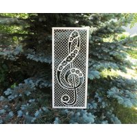 Violinschlüssel Blumen Holzplatte Filigrane Musik Wandkunst von FreeWoodPL