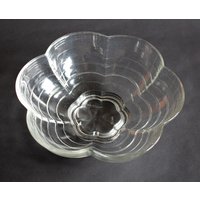 Vintage Gepresste Glas Servierschüssel, Retro Obstschalen, Glasschalen von FreeburyandPickle
