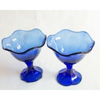 Vintage Retro Blau Geformtes Glas Süsses Geschirr Oder Dessertschalen | 2, Geschirr, Pudding Schüsseln von FreeburyandPickle