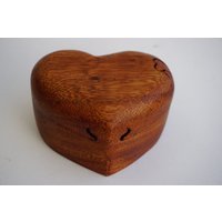 Hölzerne Herz Puzzle Box - Holzschnitzerei von FreedomCY