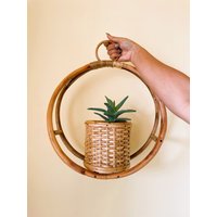 Handgemachter Blumentopf/ständer Aus Rattan - Set Von 2 von FreesiaStores
