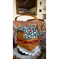 Landhaus Longaberger Picknickkorb Mit Floralem Innenfutterbezug von FrenchCountryGirl