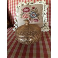 Mid Century Moderne Glas Und Gold Gesprenkelt Süßigkeiten Oder Schmuck Eitelkeit Schale von FrenchCountryGirl