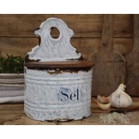 Blaue Und Weiße Emaille Salzdose Küche Wanddekor - Outdoor Hängende Pflanze Oder Vase Metall Vintage von FrenchTouchBoutique