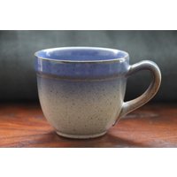 Blauer Sandstein Kaffeetassen Set Von 2 Blaue Keramik Blau Mama Geschenk Postpartum Hochzeitsgeschenk Paar Einzigartige Kaffeeliebhaber von FrenchVintageAntik
