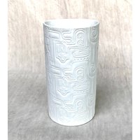 Weiße Porzellanvase Weiße Porzellanvase von FreudenhausvonSu