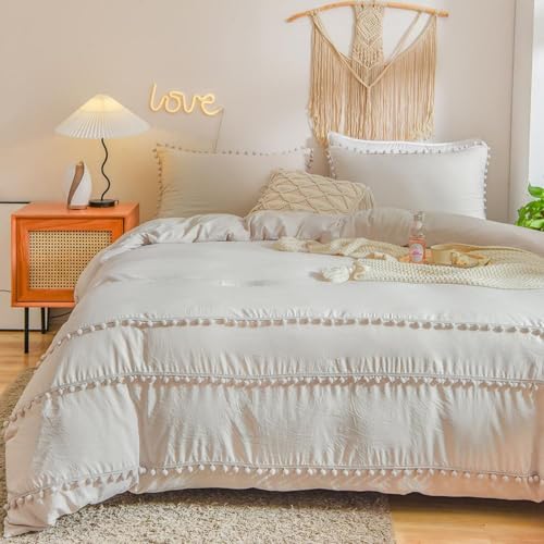 Freyamy Böhmen Bettwäsche 200x220cm 3teilig Beige Pom Pom Boho Chic Bettwäsche Gewaschene Microfaser Bettwaren-Sets Weiche Quaste Bettbezug mit Reißverschluss und 2 Kissenbezug 80x80cm von Freyamy