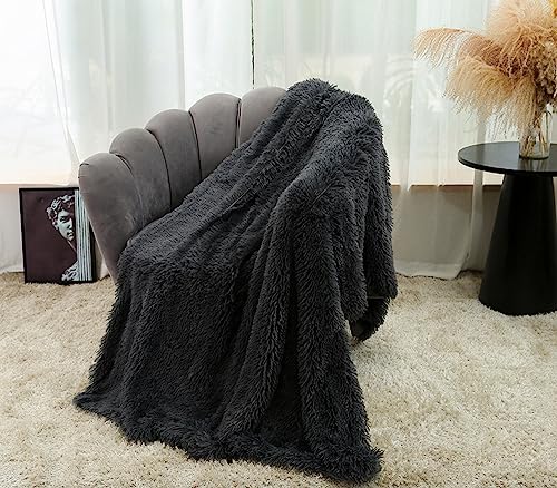 Freyamy Kuscheldecke Flauschig 80x120cm Dunkelgrau Langhaar Microfaser Kunstfell Wurfdecke Wende Flanell Wohndecke Lange Plüsch Felldecke Weich Komfort TV-Decke Klimaanlage Decke Warme Tagesdecke von Freyamy