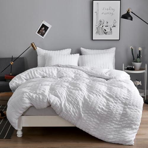 Freyamy Seersucker Bettwäsche 200x200cm 3teilig Weiß Geprägt Streifen Strukturiert Bettwaren-Sets Uni Gebürstet Microfaser Weiche Bettbezug mit Reißverschluss und 2 Kissenbezug 80x80cm Freyamy Seersucker Bettwäsche 200x200cm 3teilig Weiß Geprägt Streifen Strukturiert Bettwaren-Sets Uni Gebürstet Microfaser Weiche Bettbezug mit Reißverschluss und 2 Kissenbezug 80x80cm von Freyamy