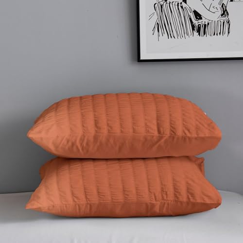 Freyamy Seersucker Kissenbezug 40x80cm 2er Set Karamell Geprägt Streifen Strukturiert Chic Kopfkissenbezug 100% Microfaser Weiche Kissenhülle Bequem Kissenbezug mit Reißverschluss Freyamy Seersucker Kissenbezug 40x80cm 2er Set Karamell Geprägt Streifen Strukturiert Chic Kopfkissenbezug 100% Microfaser Weiche Kissenhülle Bequem Kissenbezug mit Reißverschluss von Freyamy