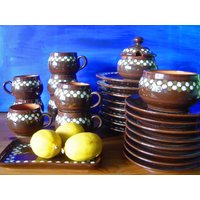 Mistelzweige Rustikal Vintage Boho Keramik Geschirr Set Braun Punkte Kaffeeservice Gepunktet Getöpfert Handarbeit Mid-Century Polka Dots 7P von Fridalicious4U