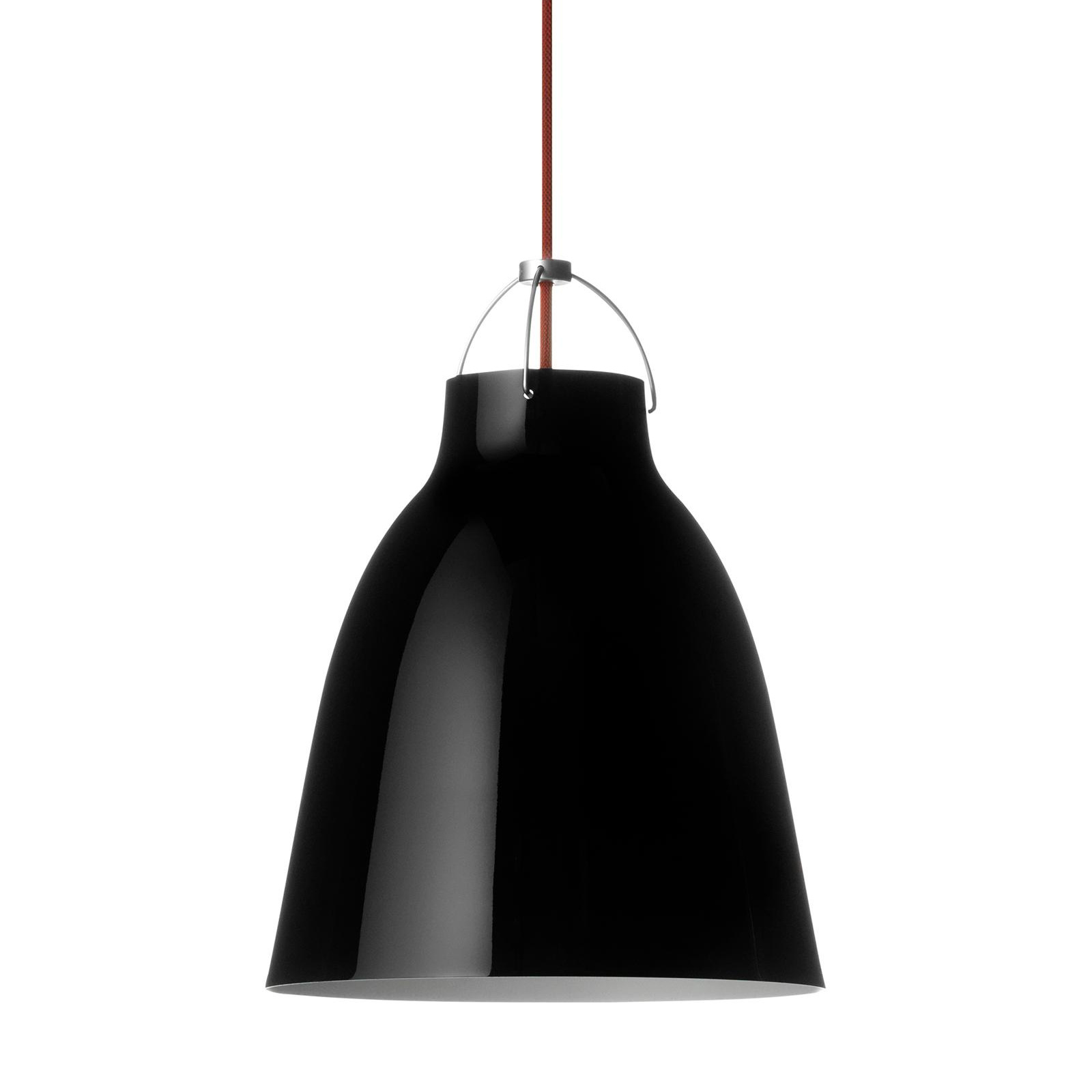 Fritz Hansen - Caravaggio™ P2 Pendelleuchte glänzend - schwarz/hochglänzend/H 33,7cm / Ø 25,8cm/Kabel rot von Fritz Hansen