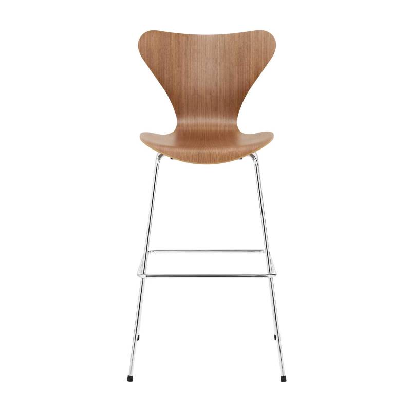 Fritz Hansen - Serie 7™ Barhocker Naturfurnier - Walnuss/Sitzfläche Walnussholz/Gestell Stahl verchromt/BxHxT 53x110x59cm von Fritz Hansen