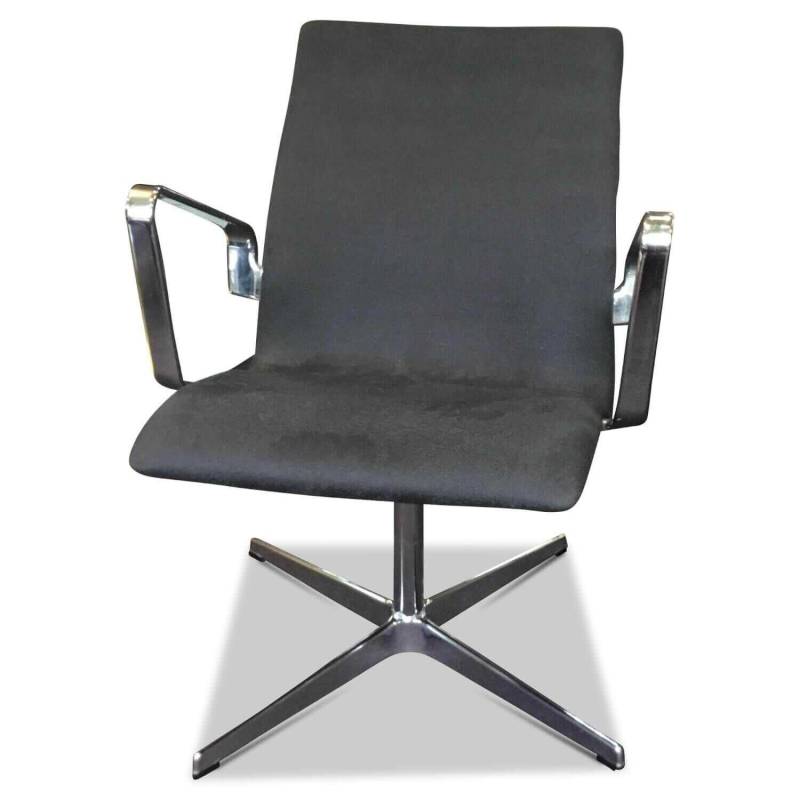 Stuhl Oxford Classic Stoff Schwarz Gestell Chrom von Fritz Hansen
