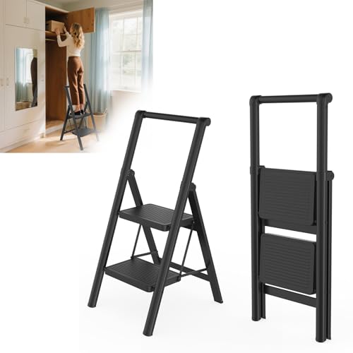 Froadp Trittleiter 2 Stufen Klappbar rutschfeste Stehleiter Eisen Klappleiter Multifunktionale Leiter mit Handlauf Tritthocker Haushaltsleiter für Haus Küche und Außenbereich Belastbar bis 250 kg Froadp Trittleiter 2 Stufen Klappbar rutschfeste Stehleiter Eisen Klappleiter Multifunktionale Leiter mit Handlauf Tritthocker Haushaltsleiter für Haus Küche und Außenbereich Belastbar bis 250 kg von Froadp