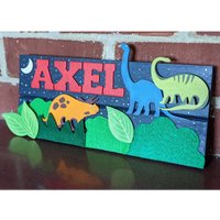 Dinosaurier Handbemalte Holzkinder Namensteller, Kleinkind Kinder Kinderzimmer, Türschild, Namen Schild, Plaque; Geburtstag Geschenk Dinosaurier Handbemalte Holzkinder Namensteller, Kleinkind Kinder Kinderzimmer, Türschild, Namen Schild, Plaque; Geburtstag Geschenk von FroggyBooShop