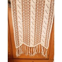 Lange Gardine Aus Häkelspitze Und Fransen von FromAuntiesTreasures