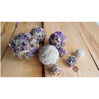 Natürlicher Blumenball Vasenfüller Limonium & Moss Spring Decor Natürlicher Blumenball Vasenfüller Limonium & Moss Spring Decor von SARMdsgn
