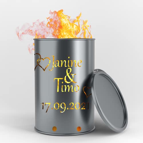 Fuchsbau Feuertonnen Feuertonne mit - Hochzeit - Motiv - personalisierbar - Gefertigt aus neuem Ölfass - Besondere Feuerstelle für Garten und Terrasse - Hohe Feuerschale mit Rostoptik - 90 x 60 cm Fuchsbau Feuertonnen Feuertonne mit - Hochzeit - Motiv - personalisierbar - Gefertigt aus neuem Ölfass - Besondere Feuerstelle für Garten und Terrasse - Hohe Feuerschale mit Rostoptik - 90 x 60 cm von Fuchsbau Feuertonnen