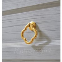 Tropfen Ring Knauf Massiv Messing Blumen Griff Schubladenknauf Moderne Dekorative Möbel Schubladengriff Schrankknopf Wmls349 von Fullretrovegas