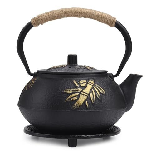 Fuloon Teekanne Gusseisen mit Emailliertem Interieur, Japanische Teekanne mit Sieb, 900ML Teapot mit Verbrühungsschutzgriff und Untersetzer, für Zuhause und Büro (Bambus&Pflaume) von Fuloon