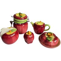 Vintage Handbemalte Apfel Keramik Küchen-Set - 5-Teilig Vintage Handbemalte Apfel Keramik Küchen-Set - 5-Teilig von FunAntic