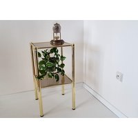 Vintage Hollywood Regency 80Er Jahre Regal Gold Messing 2 Rauchglas Mcm von FunAntic