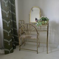 Vintage Hollywood Regency Frisiertisch Set Moderner Chrom Und Glas Tisch Mit Spiegel Hocker Vintage Hollywood Regency Frisiertisch Set Moderner Chrom Und Glas Tisch Mit Spiegel Hocker von FunAntic