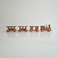 Vintage Loquai Holzkunst Holzeisenbahn Putz Miniatur von FunAntic