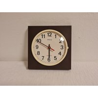 Vintage Mid Century Wanduhr 70Er Jahre von FunAntic