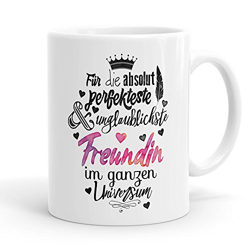 Funtasstic Tasse Für die absolut perfekteste Freundin - Kaffeepott Kaffeebecher 300 ml (3917), Farbe:weiss von FunTasstic