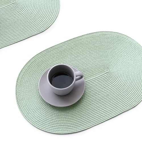 FunWheat Runde geflochtene Tischsets Set mit 6 Stück für Esstische Gewebte Abwaschbar rutschfeste Tischsets (Oval Nebelgrün) von FunWheat