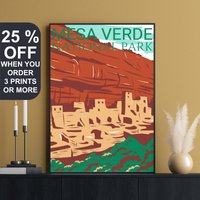 Mesa Verde National Park Reiseposter, Druck, Reisegeschenke, Colorado Wanddekoration, Klippenwohnungen, Nationalpark Bund Poster von FunnyStitchesCo